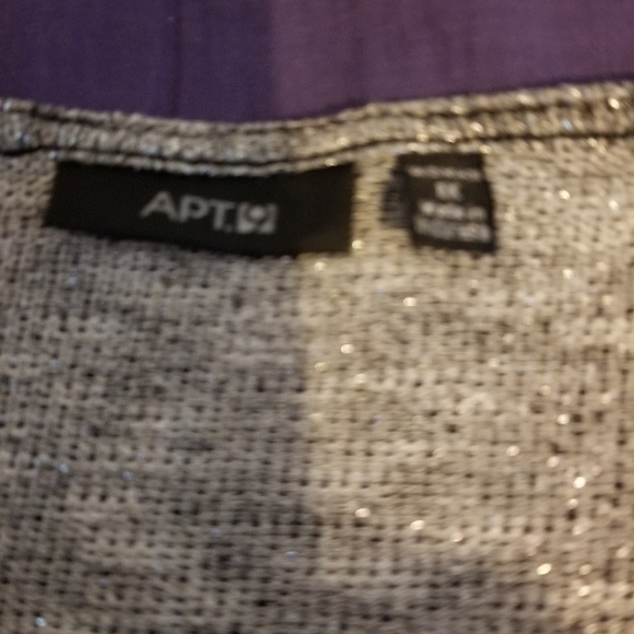 Sweater - Picture 3 of 7